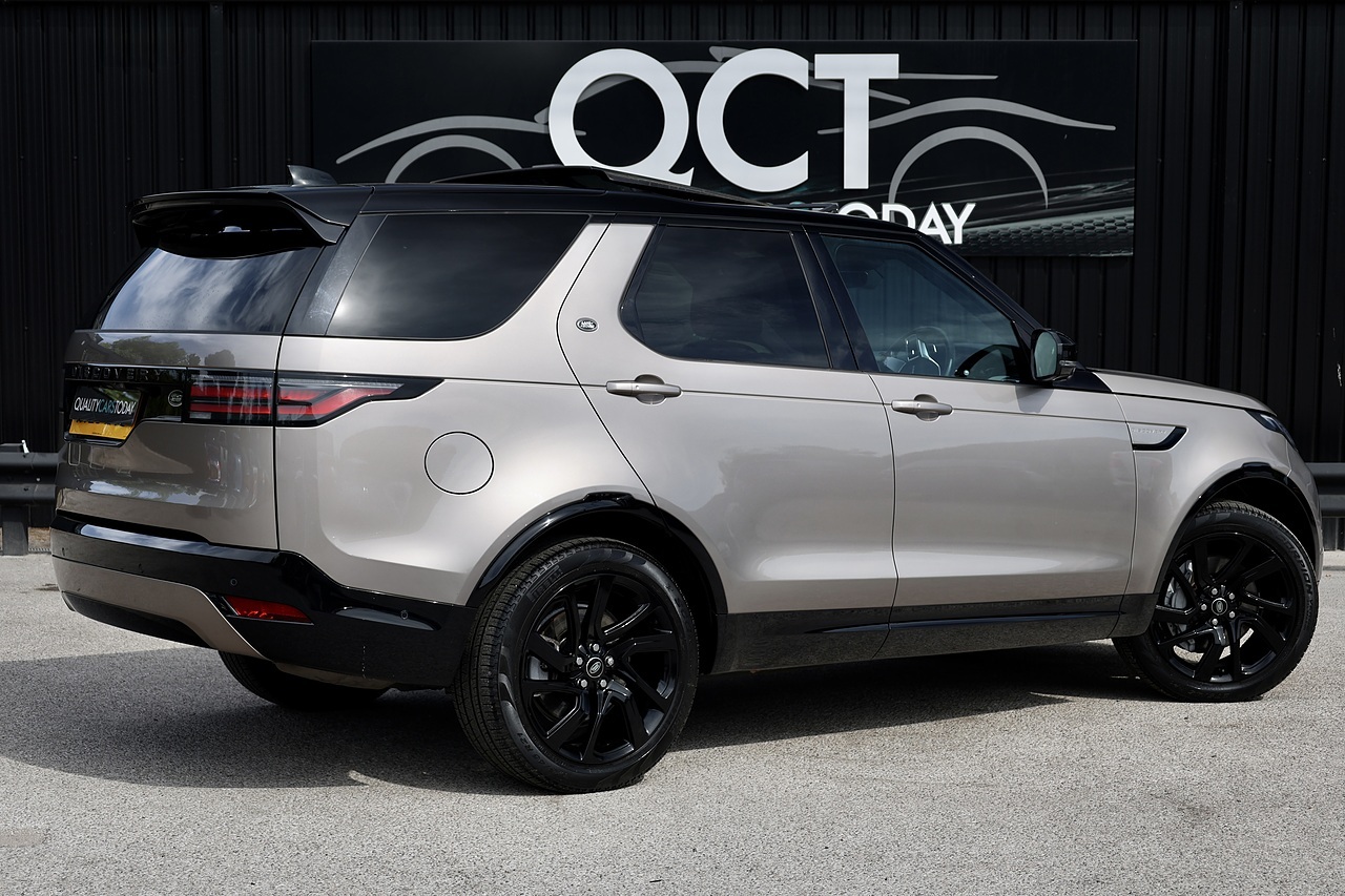 Land Rover Discovery D300 R-Dynamic SE 1 Owner + VAT Qualifying + Sliding Pano Roof - Large 9