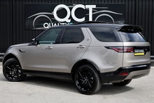 Land Rover Discovery D300 R-Dynamic SE 1 Owner + VAT Qualifying + Sliding Pano Roof - Thumb 8