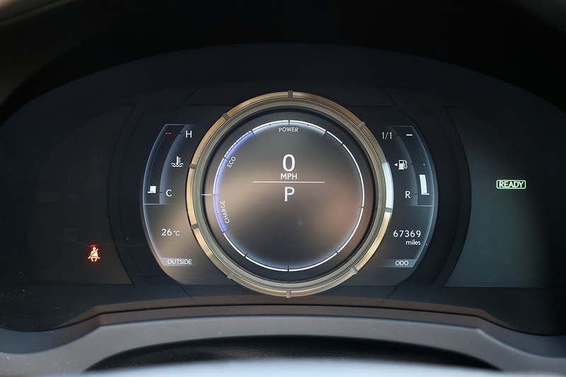 Lexus RC 300H F-Sport Just Serviced by Lexus + Lexus Warranty + ACC + £35 Per Year Road Tax Image 17