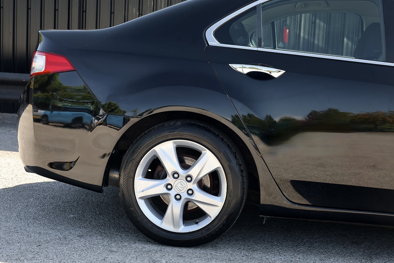Honda Accord EX Automatic VTEC Automatic + Full Service History + Top of the Range - Large 19