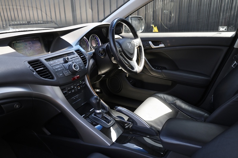 Honda Accord EX Automatic VTEC Automatic + Full Service History + Top of the Range Image 6