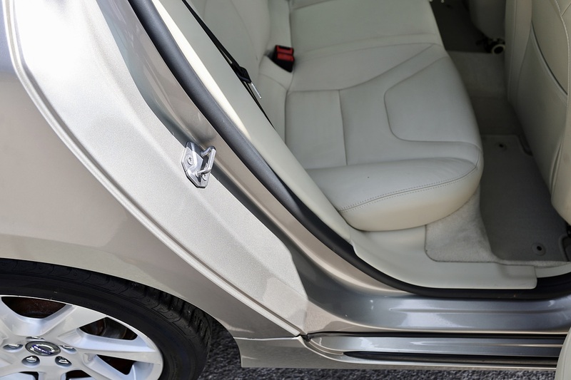 Volvo S60 D4 SE Lux Automatic Family Ownership + Full Service History + ULEZ Image 24
