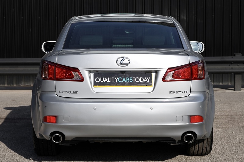 Lexus IS 250 Advance 1 Lady Owner + Full Lexus Main Dealer History + Exceptional Image 4