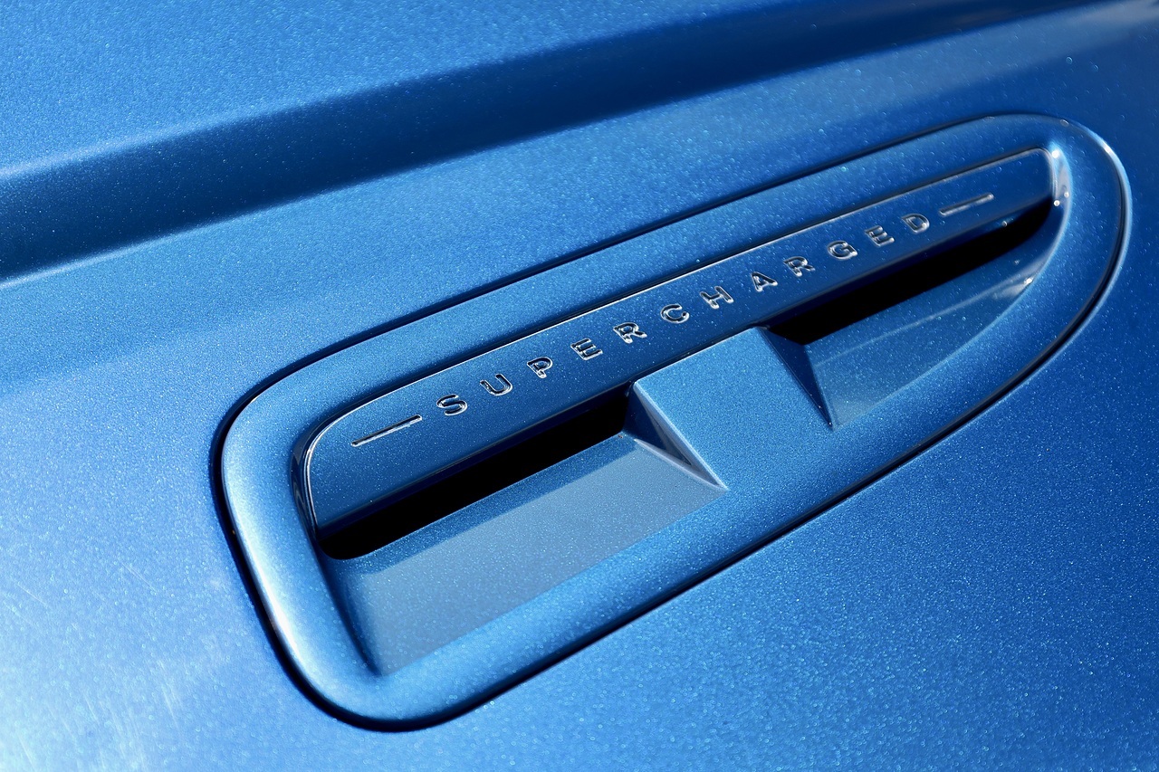 Jaguar XKR Convertible 1 Former Keeper + Kyanite Blue + Ivory + Blue Hood - Large 6