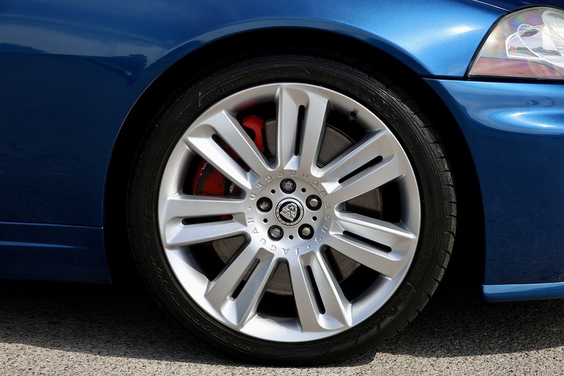 Jaguar XKR Convertible 1 Former Keeper + Kyanite Blue + Ivory + Blue Hood Image 37