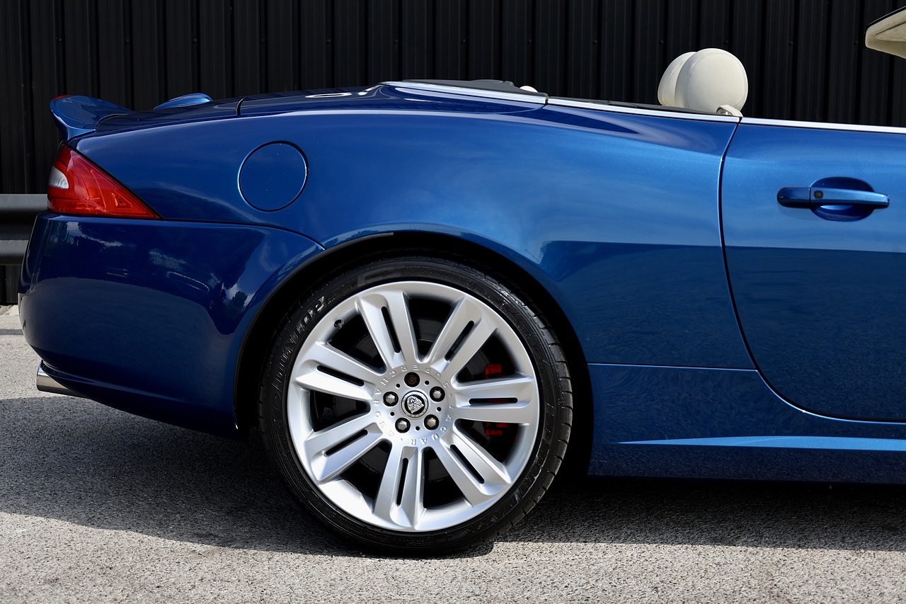 Jaguar XKR Convertible 1 Former Keeper + Kyanite Blue + Ivory + Blue Hood - Large 19