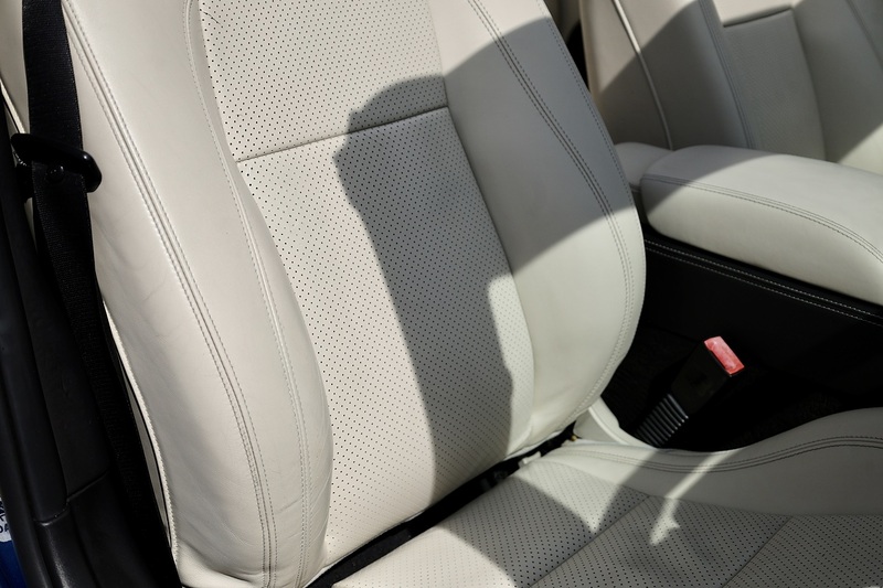 Jaguar XKR Convertible 1 Former Keeper + Kyanite Blue + Ivory + Blue Hood Image 25