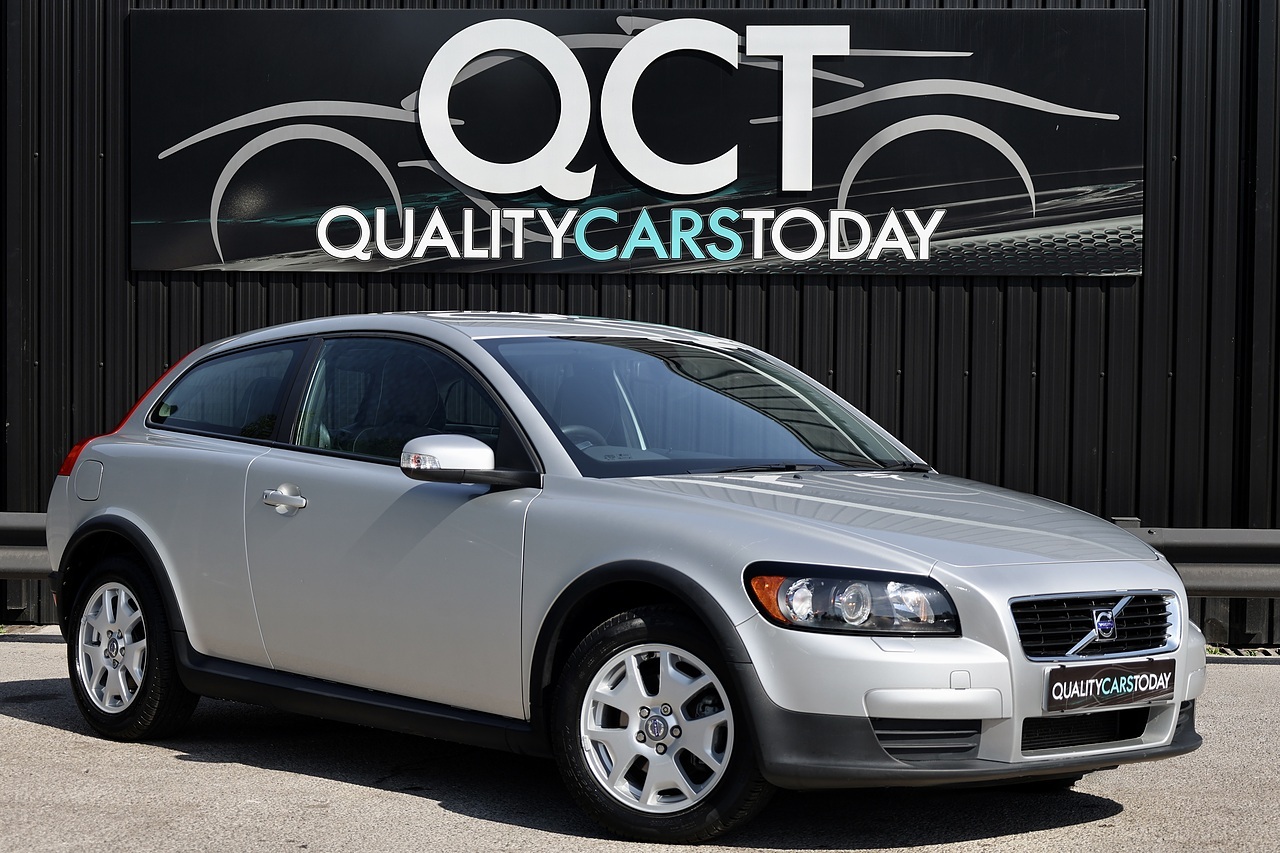 Volvo C30 1 Owner + 17 Services + Outstanding - Large 0