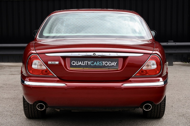 Jaguar XJ8 SE UK Supplied + Exceptional Condition Image 4