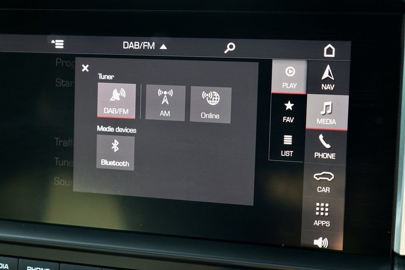 Porsche Macan Full Porsche Main Dealer + 18 Way Seats + Pano Roof + £15k Options Image 11