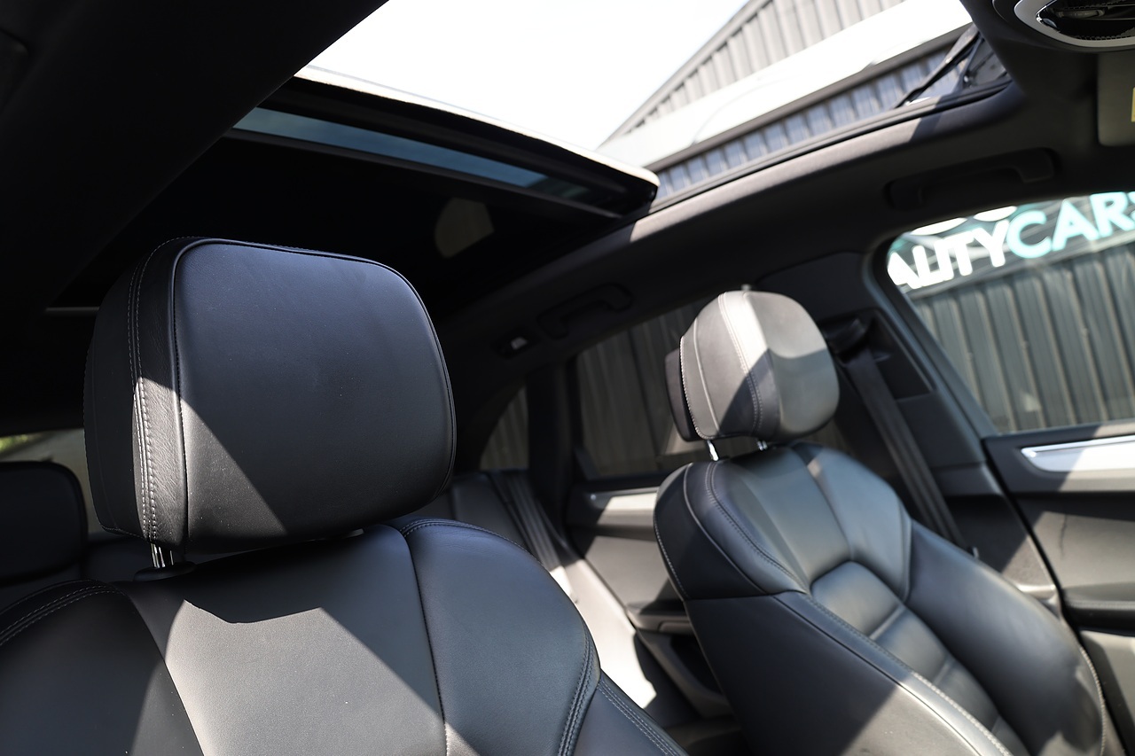Porsche Macan Full Porsche Main Dealer + 18 Way Seats + Pano Roof + £15k Options - Large 20