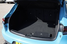 Porsche Macan Full Porsche Main Dealer + 18 Way Seats + Pano Roof + £15k Options - Thumb 22