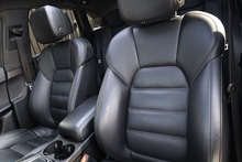 Porsche Macan Full Porsche Main Dealer + 18 Way Seats + Pano Roof + £15k Options - Thumb 28