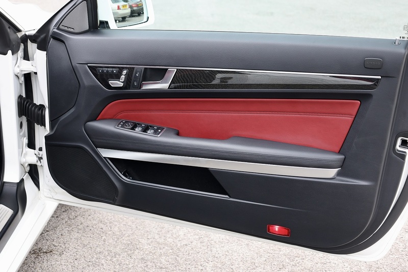 Mercedes-Benz E220 CDI AMG Line Premium Convertible AirScarf + Memory Pack + Harmon Kardon + Keyless + Reverse Cam Image 27