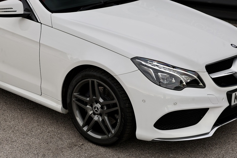 Mercedes-Benz E220 CDI AMG Line Premium Convertible AirScarf + Memory Pack + Harmon Kardon + Keyless + Reverse Cam Image 32