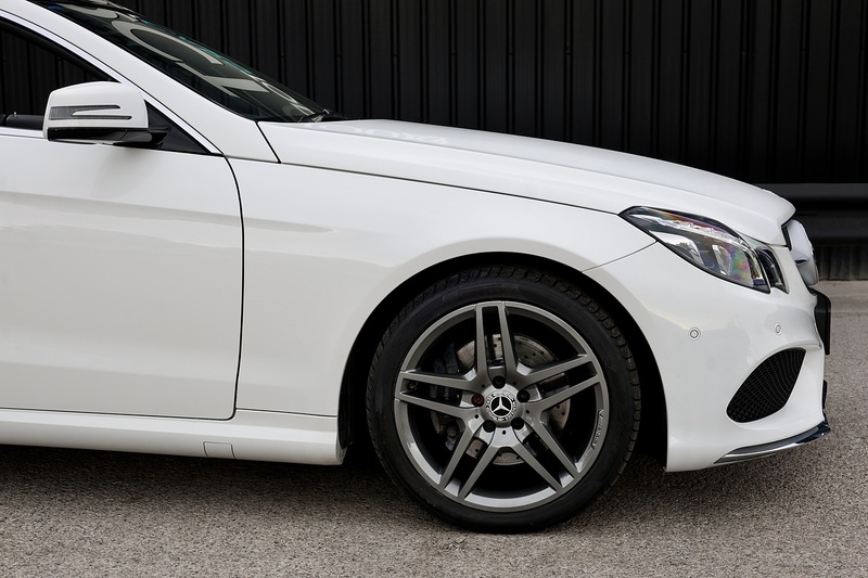 Mercedes-Benz E220 CDI AMG Line Premium Convertible AirScarf + Memory Pack + Harmon Kardon + Keyless + Reverse Cam Image 31