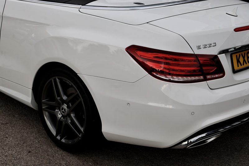 Mercedes-Benz E220 CDI AMG Line Premium Convertible AirScarf + Memory Pack + Harmon Kardon + Keyless + Reverse Cam Image 40