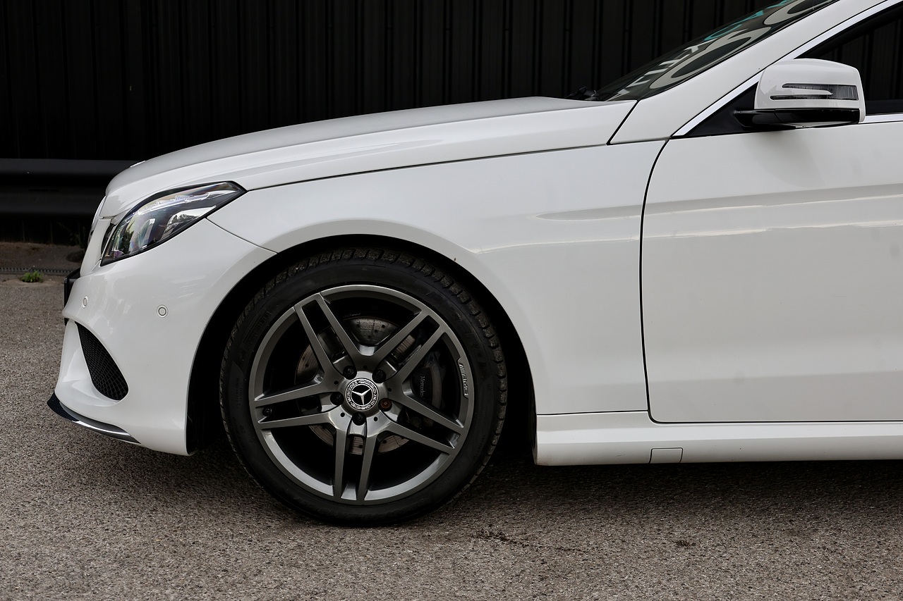 Mercedes-Benz E220 CDI AMG Line Premium Convertible AirScarf + Memory Pack + Harmon Kardon + Keyless + Reverse Cam - Large 38