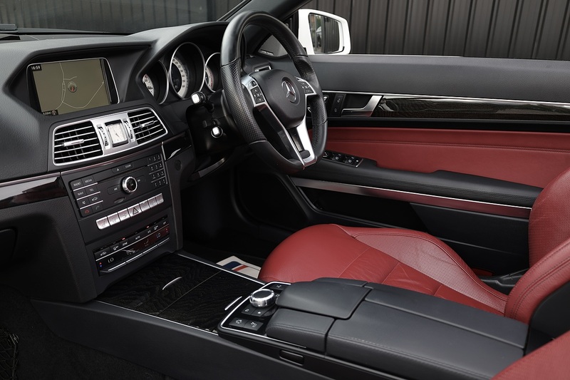 Mercedes-Benz E220 CDI AMG Line Premium Convertible AirScarf + Memory Pack + Harmon Kardon + Keyless + Reverse Cam Image 10