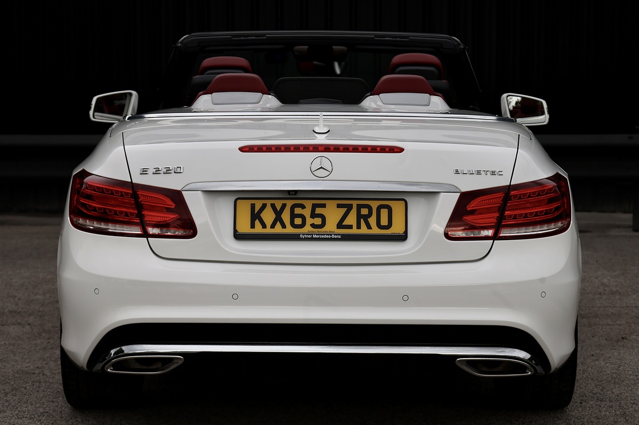 Mercedes-Benz E220 CDI AMG Line Premium Convertible AirScarf + Memory Pack + Harmon Kardon + Keyless + Reverse Cam - Large 4