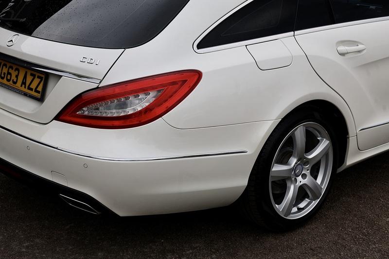 Mercedes-Benz CLS 350 CDI Shooting Brake 1 Former Keeper + Full Service History + Outstanding Condition Image 14