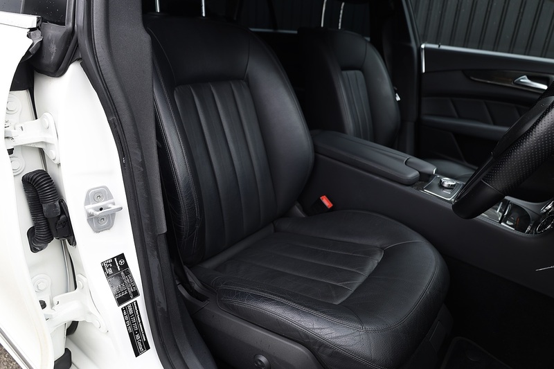 Mercedes-Benz CLS 350 CDI Shooting Brake 1 Former Keeper + Full Service History + Outstanding Condition Image 7