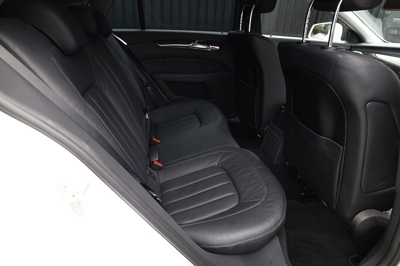 Mercedes-Benz CLS 350 CDI Shooting Brake 1 Former Keeper + Full Service History + Outstanding Condition Image 10