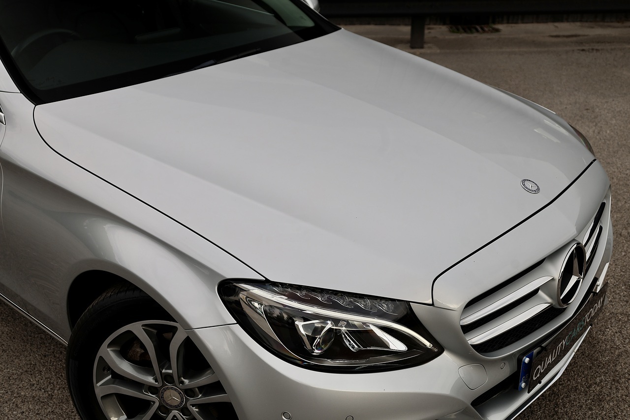 Mercedes-Benz C220 CDI Sport Full Mercedes Main Dealer History + Euro 6 + £20 RFL - Large 20