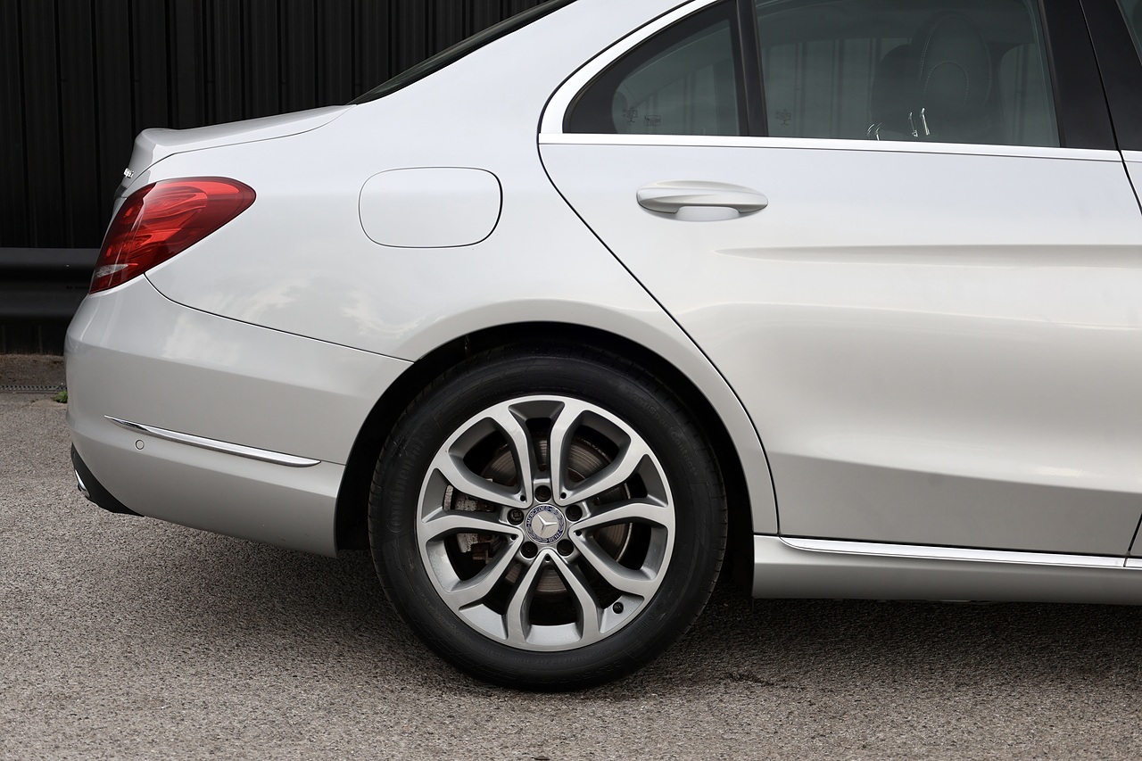 Mercedes-Benz C220 CDI Sport Full Mercedes Main Dealer History + Euro 6 + £20 RFL - Large 22