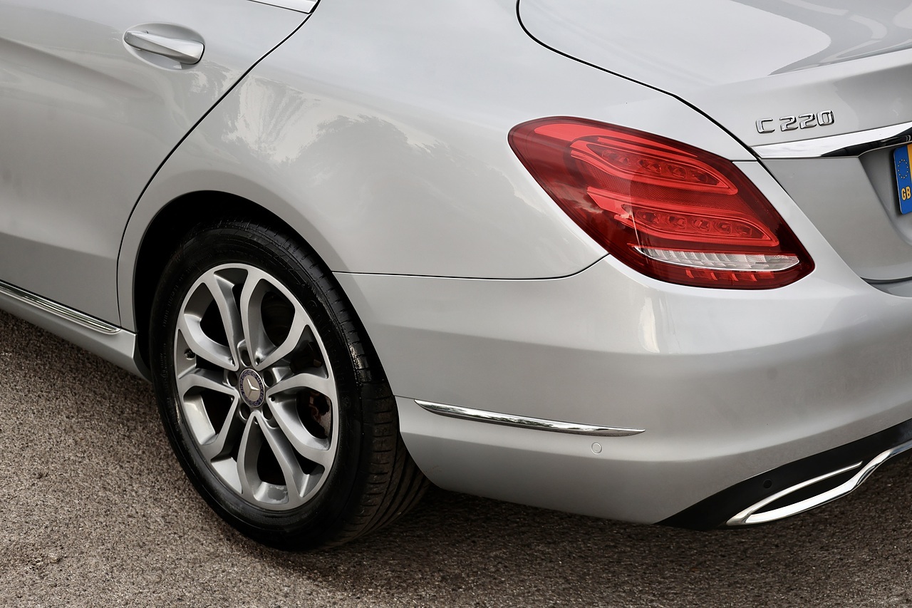 Mercedes-Benz C220 CDI Sport Full Mercedes Main Dealer History + Euro 6 + £20 RFL - Large 38