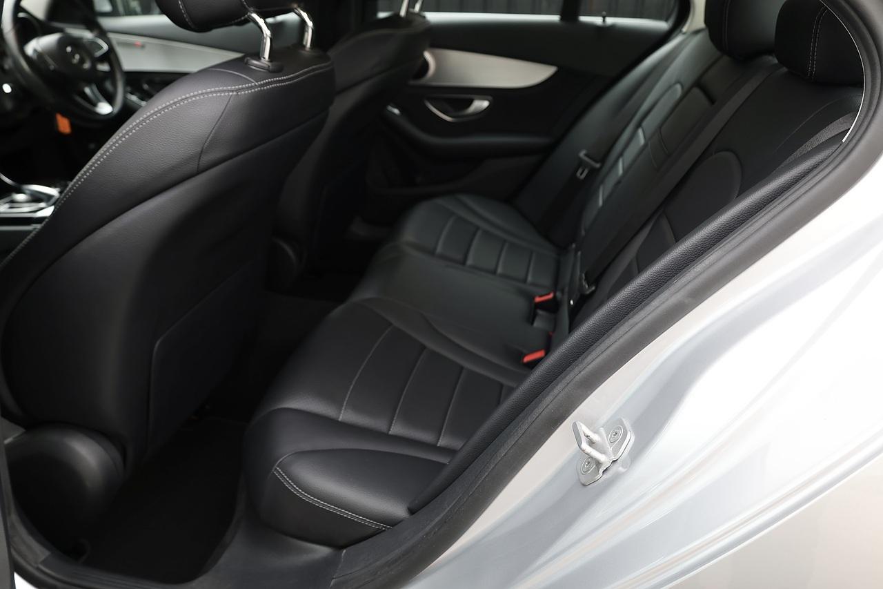 Mercedes-Benz C220 CDI Sport Full Mercedes Main Dealer History + Euro 6 + £20 RFL - Large 13