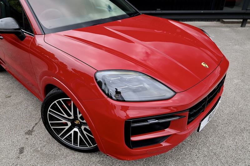 Porsche Cayenne Coupe GTS Porsche Warranty to 2028 + Huge Specification Image 27
