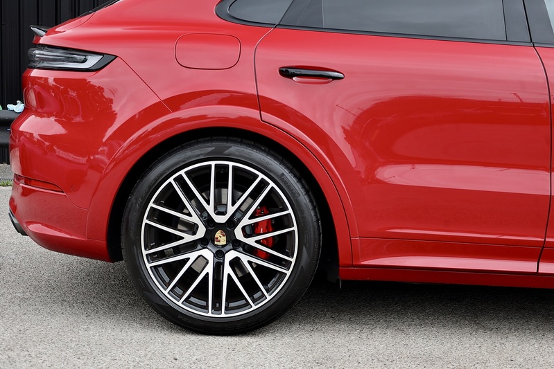 Porsche Cayenne Coupe GTS Porsche Warranty to 2028 + Huge Specification Image 29