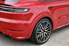 Porsche Cayenne Coupe GTS Porsche Warranty to 2028 + Huge Specification - Thumb 28
