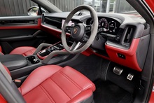 Porsche Cayenne Coupe GTS Porsche Warranty to 2028 + Huge Specification - Thumb 6