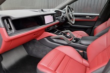 Porsche Cayenne Coupe GTS Porsche Warranty to 2028 + Huge Specification - Thumb 2