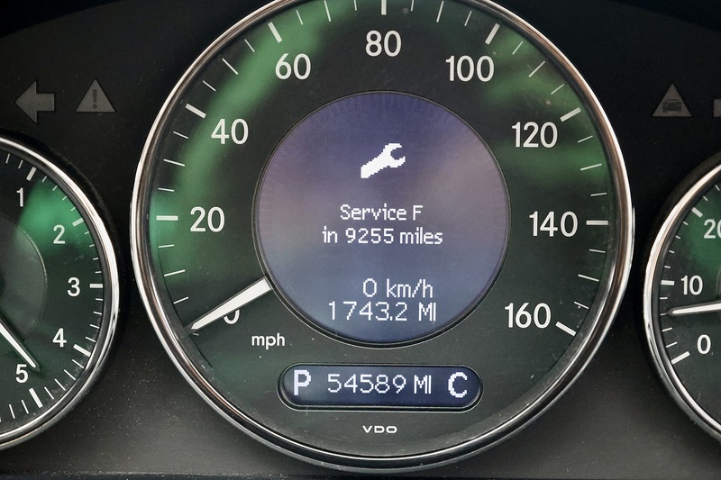 Mercedes-Benz CLS 500 CLS 500 5.0 4dr Saloon Automatic Petrol Image 23