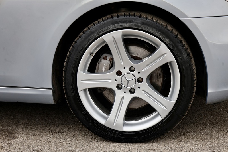 Mercedes-Benz CLS 500 CLS 500 5.0 4dr Saloon Automatic Petrol Image 42
