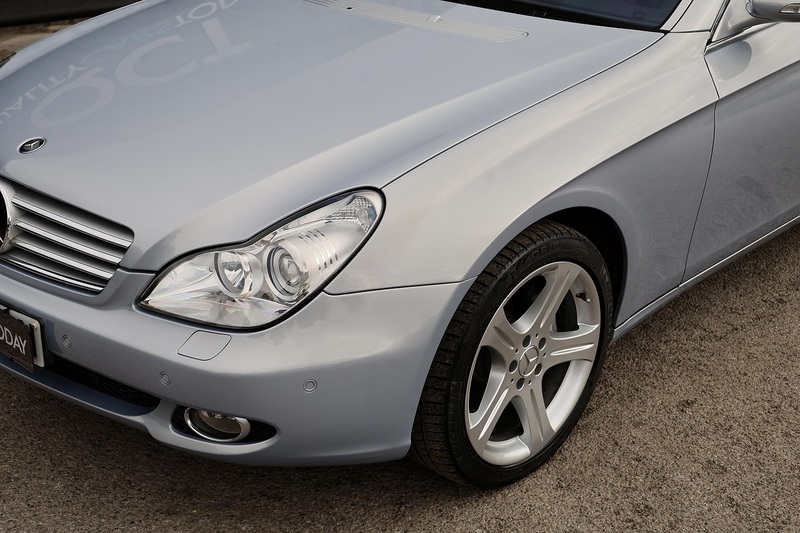 Mercedes-Benz CLS 500 CLS 500 5.0 4dr Saloon Automatic Petrol Image 35