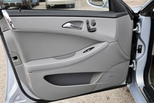 Mercedes-Benz CLS 500 CLS 500 5.0 4dr Saloon Automatic Petrol - Thumb 16