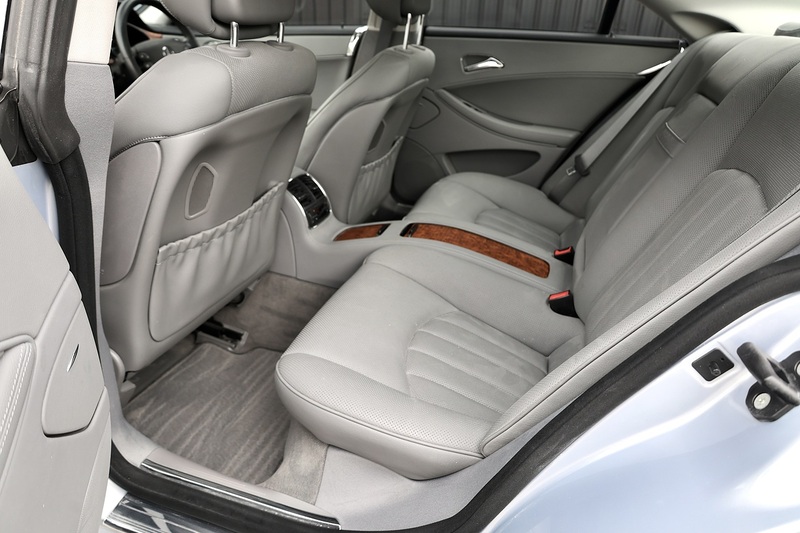 Mercedes-Benz CLS 500 CLS 500 5.0 4dr Saloon Automatic Petrol Image 13