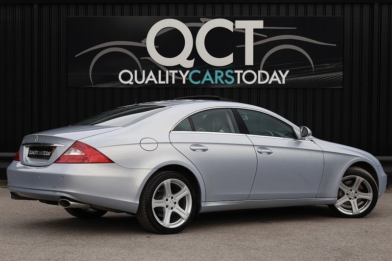 Mercedes-Benz CLS 500 CLS 500 5.0 4dr Saloon Automatic Petrol Image 6