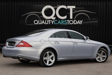 Mercedes-Benz CLS 500 CLS 500 5.0 4dr Saloon Automatic Petrol - Thumb 6
