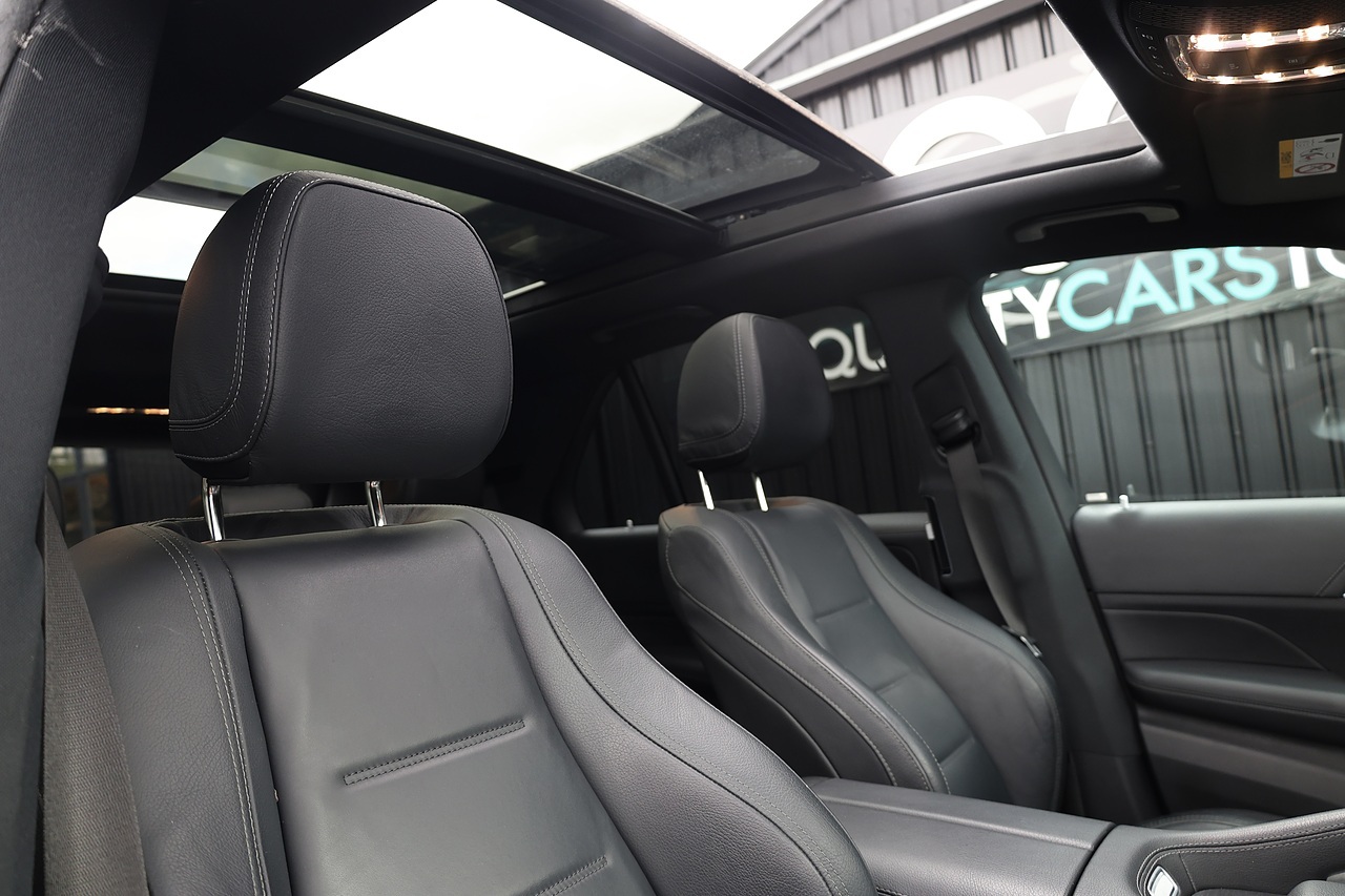 Mercedes-Benz GLE 400d AMG Line Premium Plus 1 Former Keeper + 7 Seats + Pano Roof + Burmester - Large 11