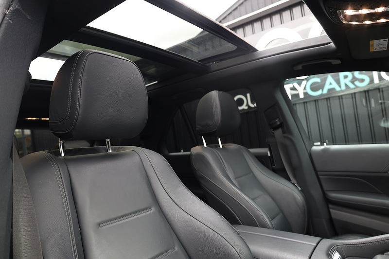 Mercedes-Benz GLE 400d AMG Line Premium Plus 1 Former Keeper + 7 Seats + Pano Roof + Burmester Image 11
