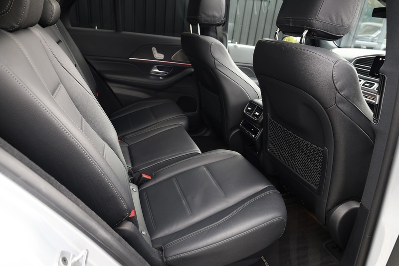 Mercedes-Benz GLE 400d AMG Line Premium Plus 1 Former Keeper + 7 Seats + Pano Roof + Burmester Image 14