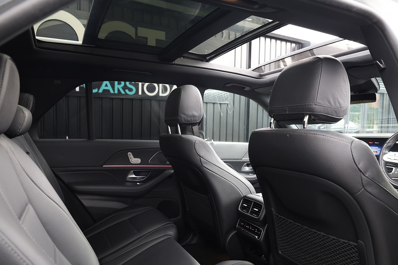 Mercedes-Benz GLE 400d AMG Line Premium Plus 1 Former Keeper + 7 Seats + Pano Roof + Burmester Image 16