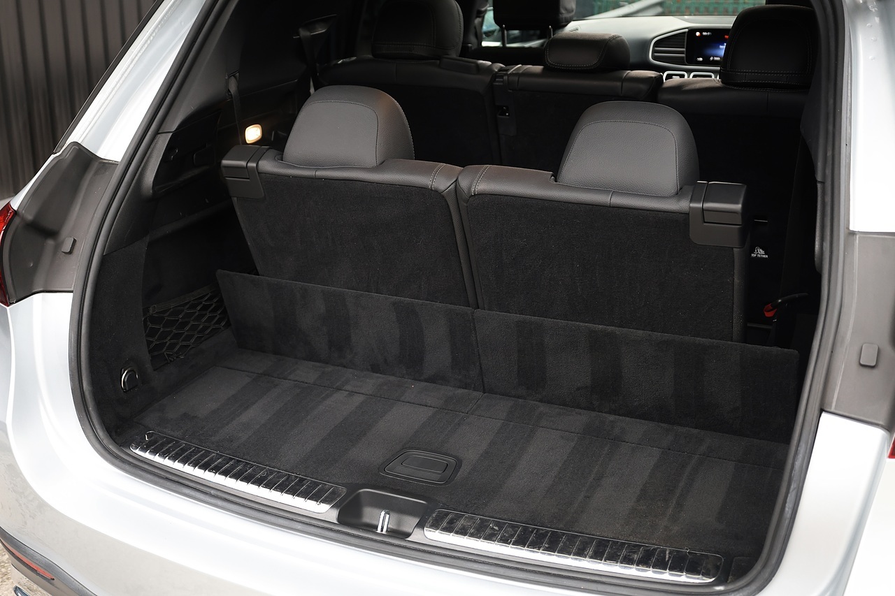 Mercedes-Benz GLE 400d AMG Line Premium Plus 1 Former Keeper + 7 Seats + Pano Roof + Burmester - Large 18
