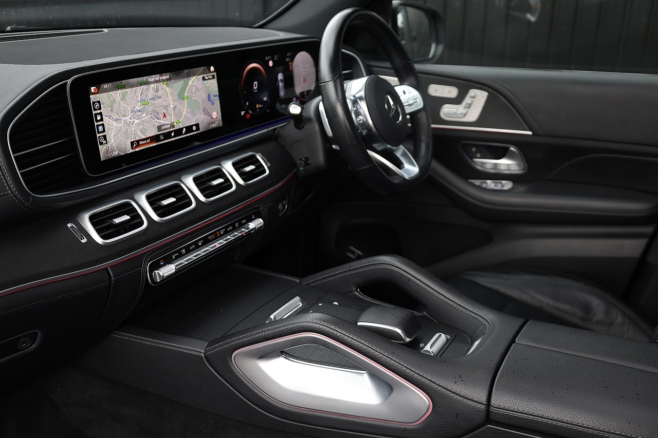 Mercedes-Benz GLE 400d AMG Line Premium Plus 1 Former Keeper + 7 Seats + Pano Roof + Burmester - Large 7