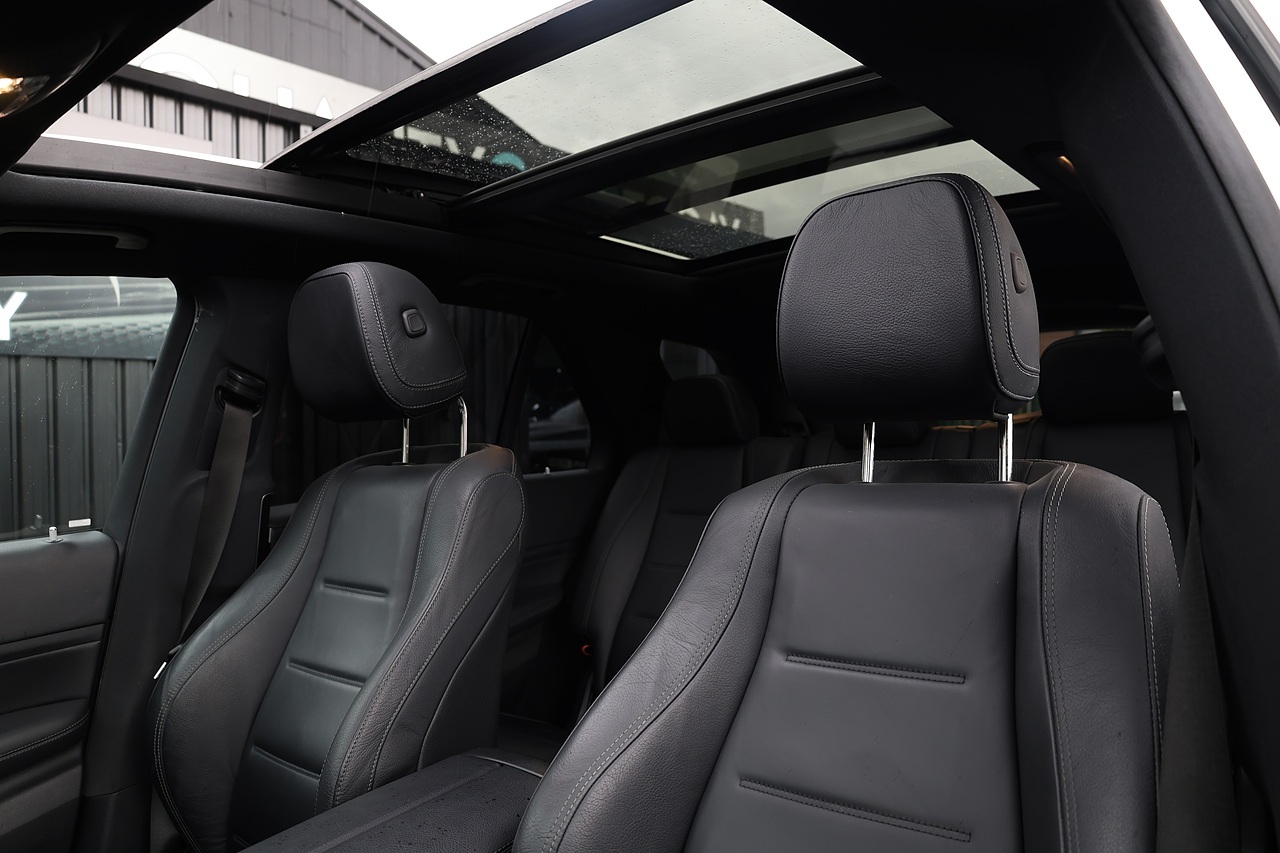 Mercedes-Benz GLE 400d AMG Line Premium Plus 1 Former Keeper + 7 Seats + Pano Roof + Burmester - Large 17
